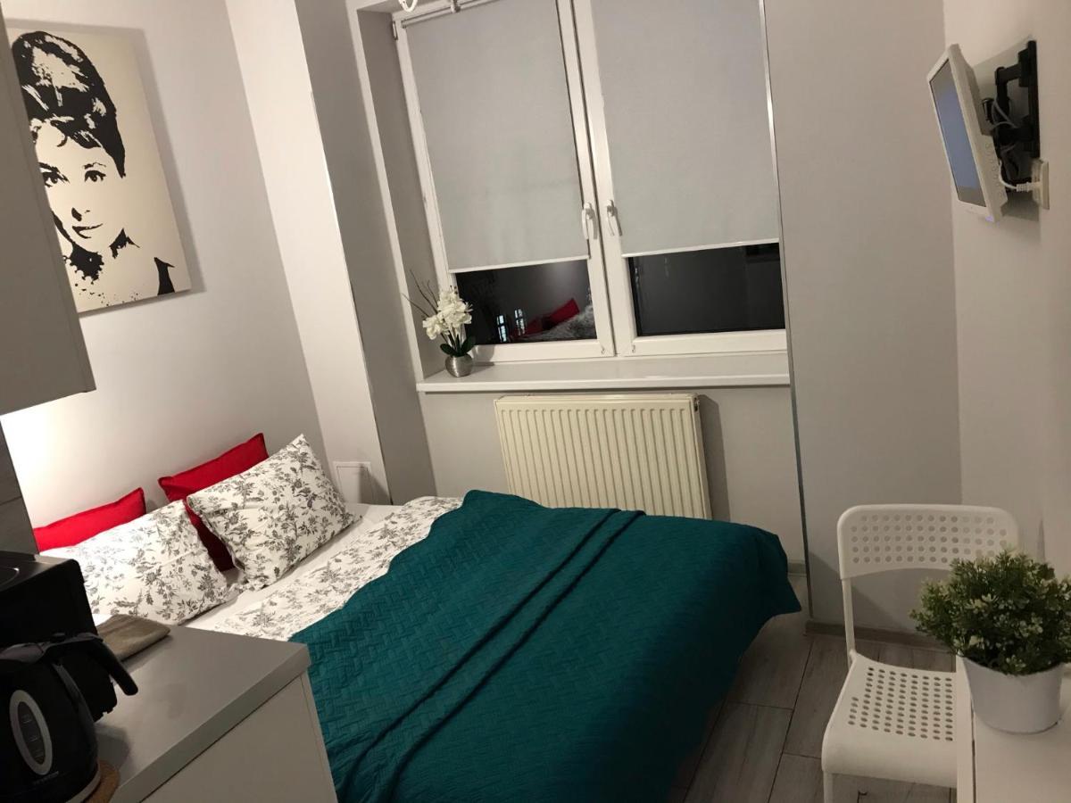 Przytulny Mikroapartament Wroclaw Luaran gambar